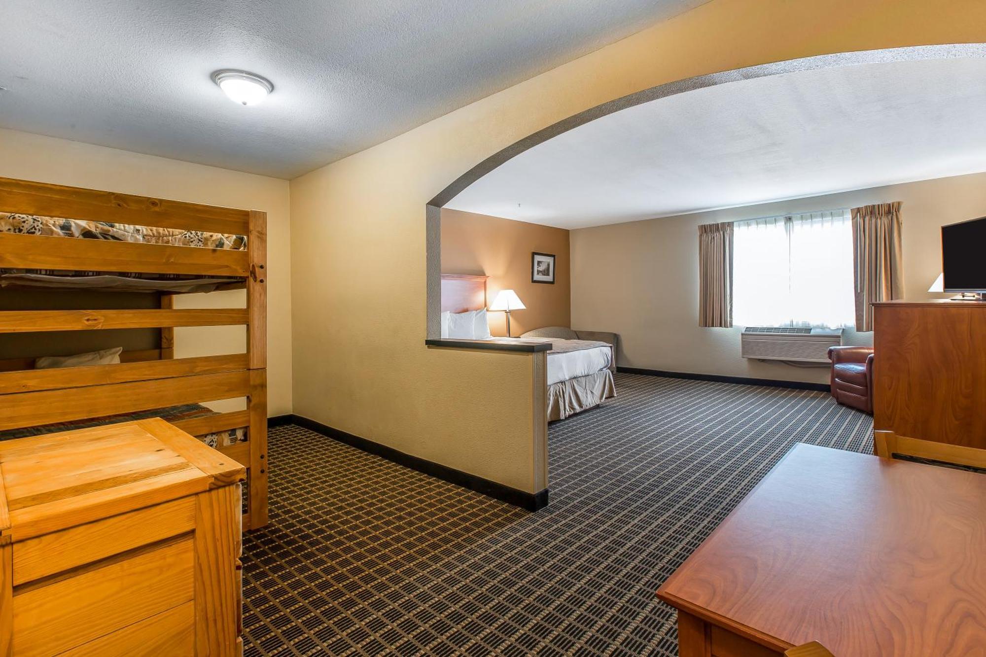 Quality Inn & Suites On The River Гленуд Спрингс Екстериор снимка